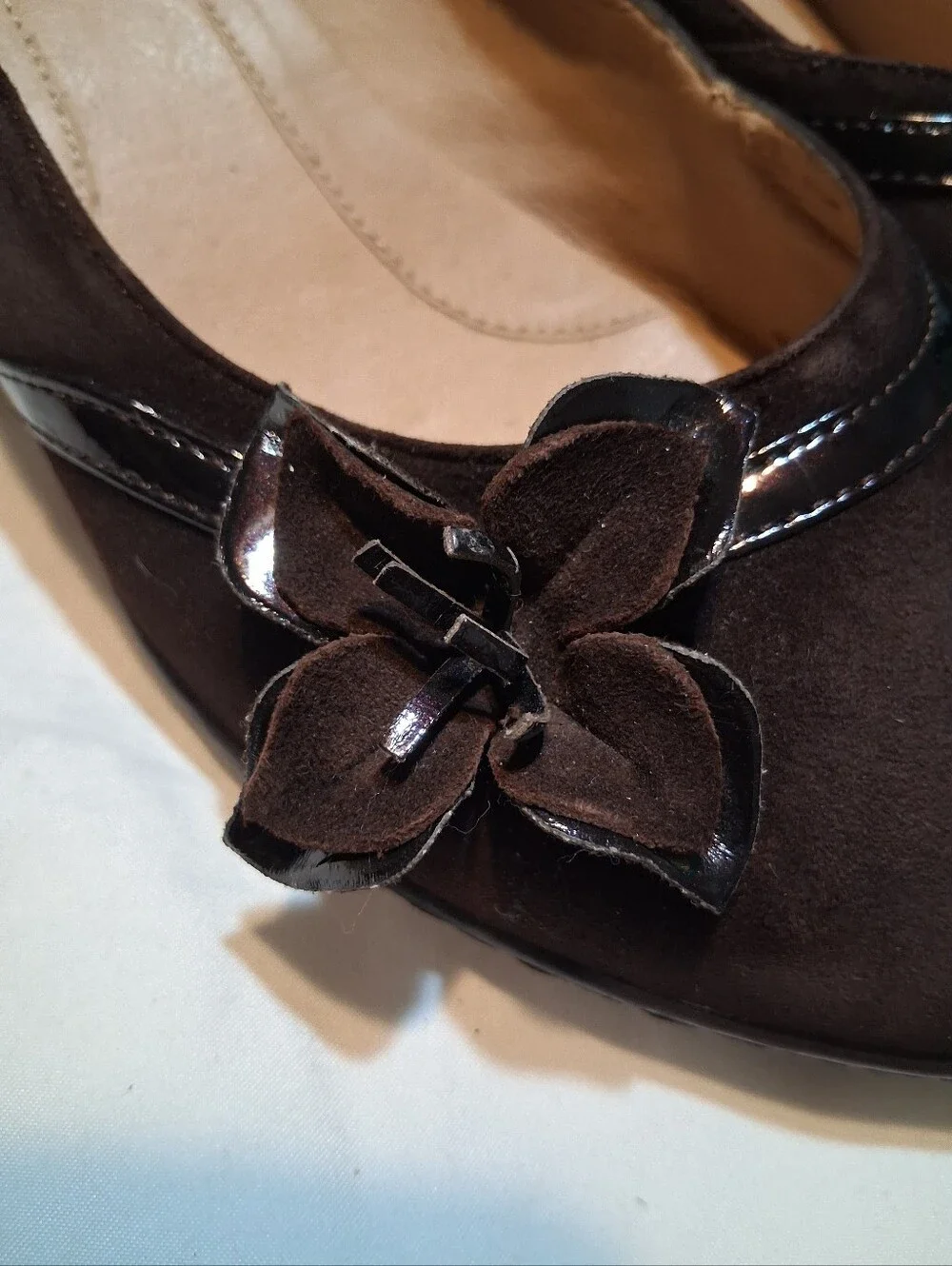 I Love Comfort Flora Brown Suede Leather Low Block Kitten Heels Flower Pumps 9M